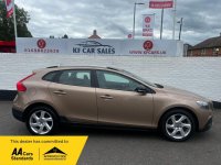 VOLVO V40 CROSS COUNTRY